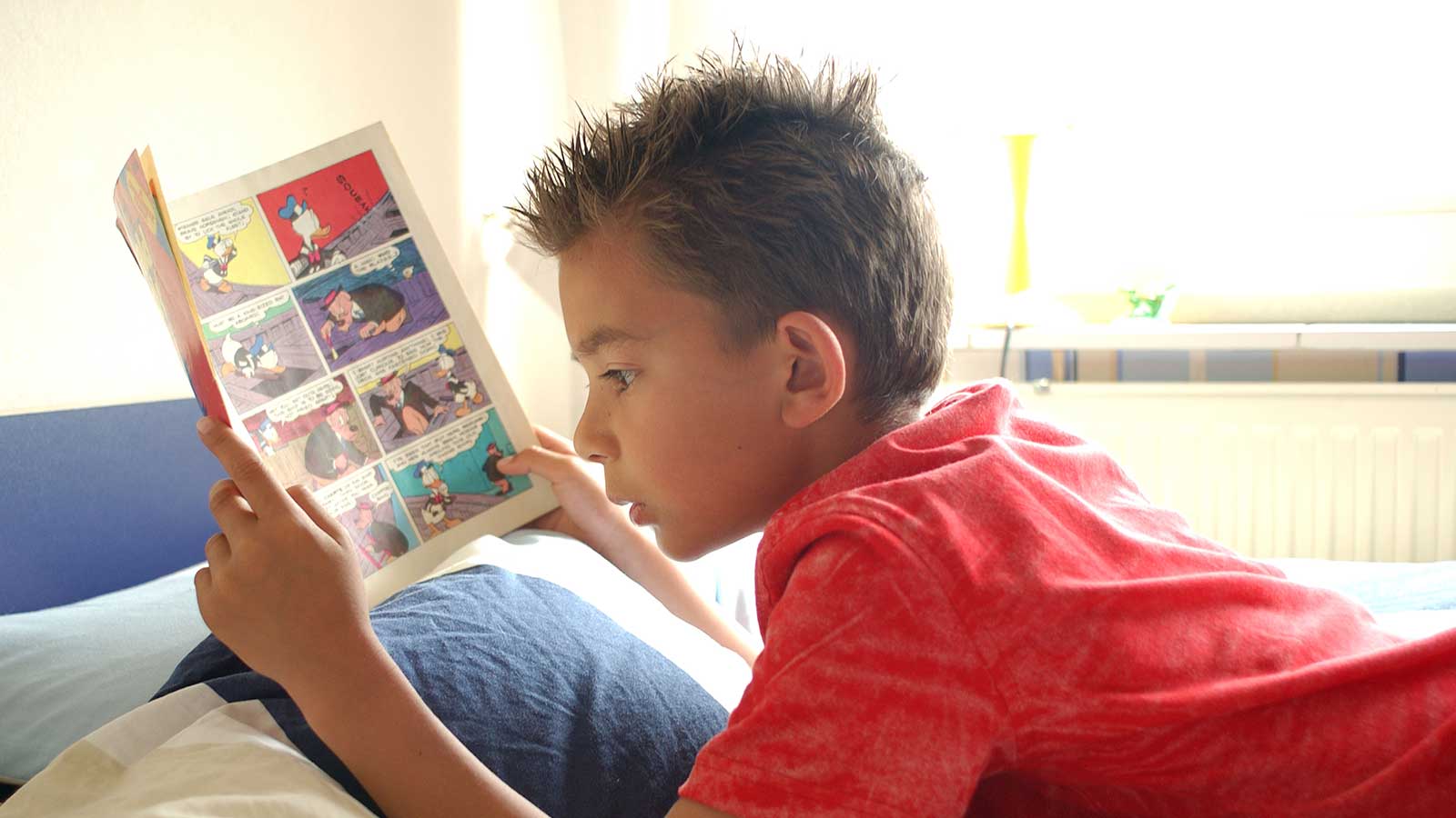 Students Should be Allowed to Read Comics