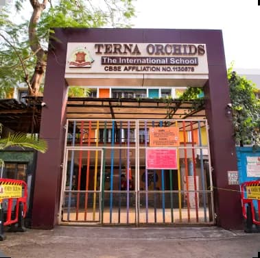 School building 2