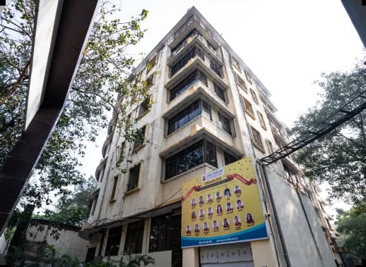 School building 3