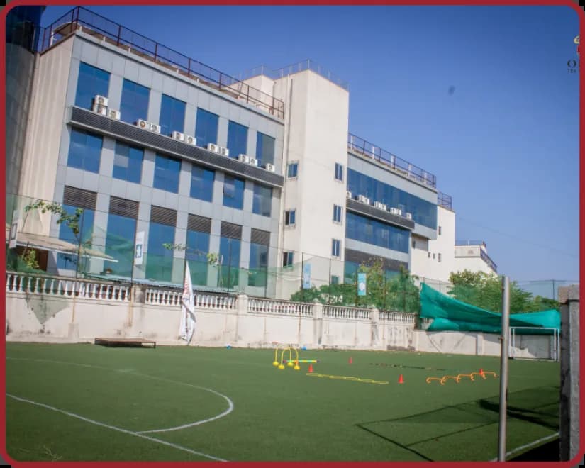 Thane's lush, green campus.