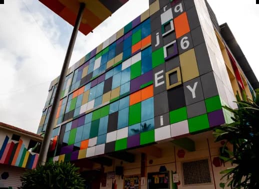 School building 2