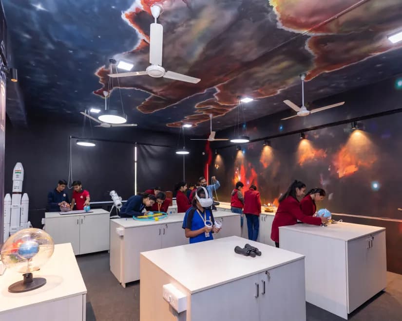 Astronomy labs at Orchids Saran Nagar, a premier CBSE school in Jodhpur, expand scientific understanding.