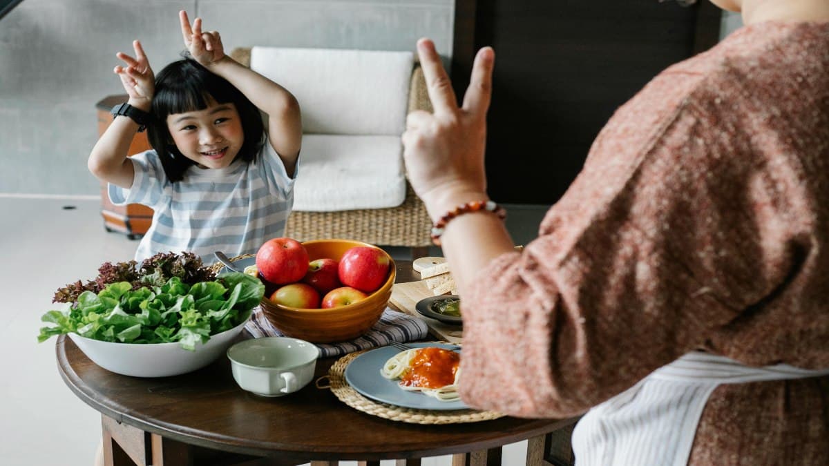 The Importance of Healthy Food Habits to Cognitive Development