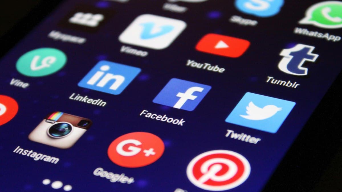 Social Media Safety Tips