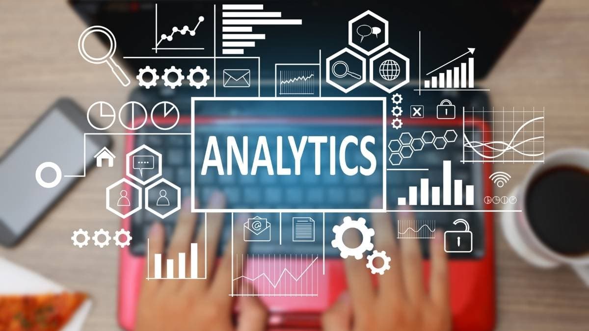 How to Use Data Analytics to Track and Improve Student Performance?
