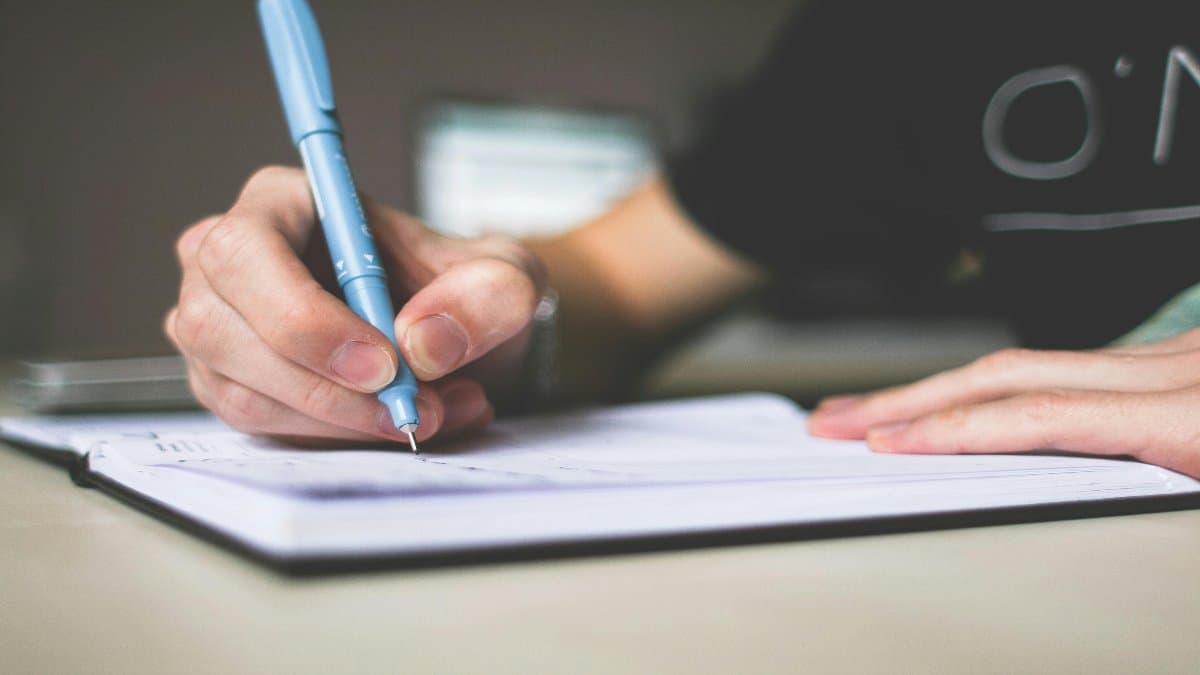 Developing Critical Reading and Writing Skills for Academic Success