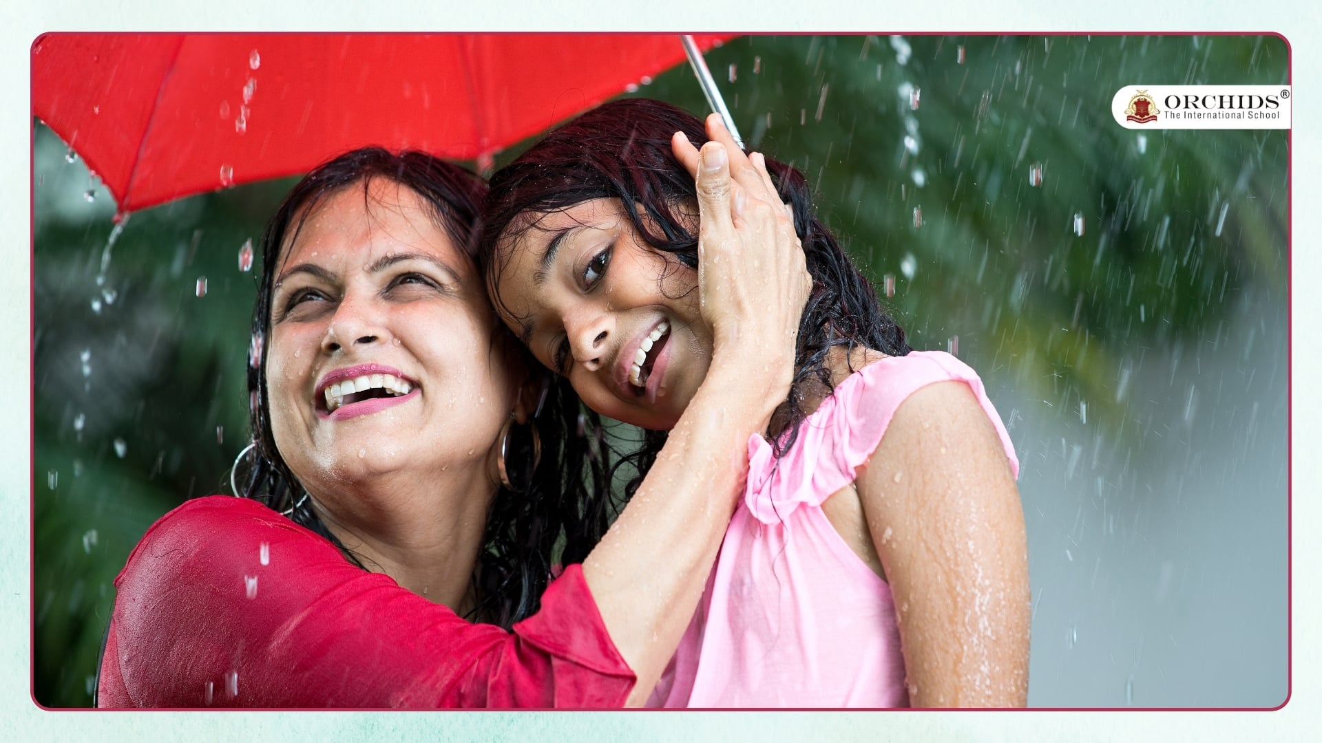 monsoon-umbrella-mother-daughter