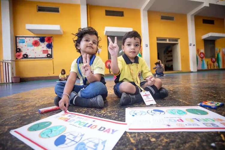 Kids happy reactions while painting