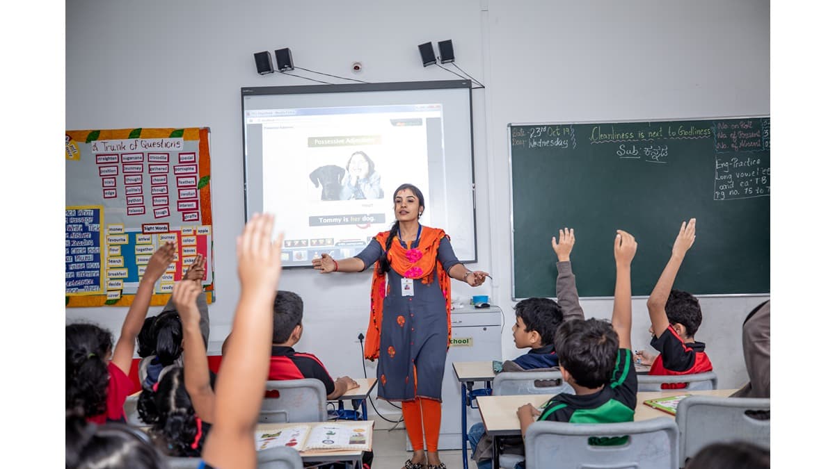 Technological Advancements Supporting Student Achievement " children at power point class