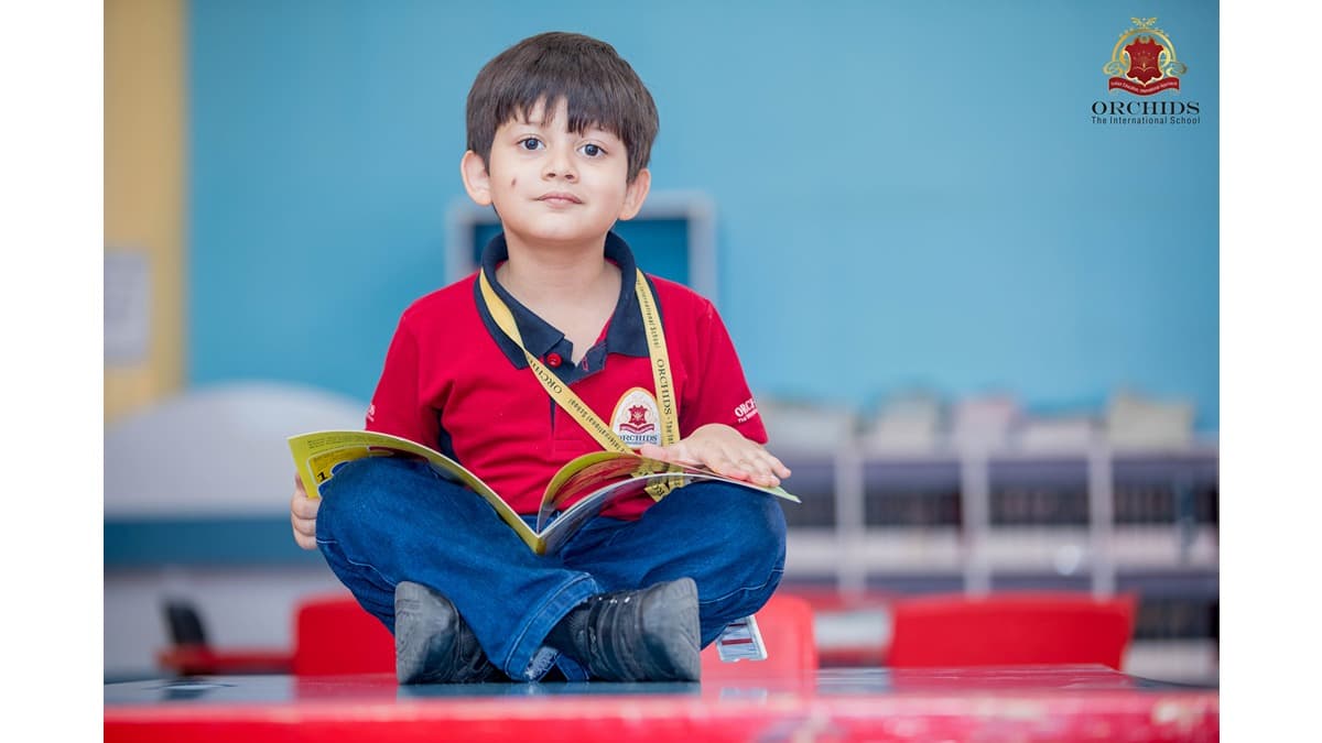 The Vital Role of Grammar in English Language " student learning english grammar"